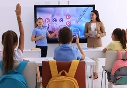 Rola sprzętu multimedialnego w edukacji specjalnej - narzędzia wspomagające proces nauki uczniów z niepełnosprawnościami