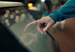 Zalety i możliwości monitorów do zabudowy